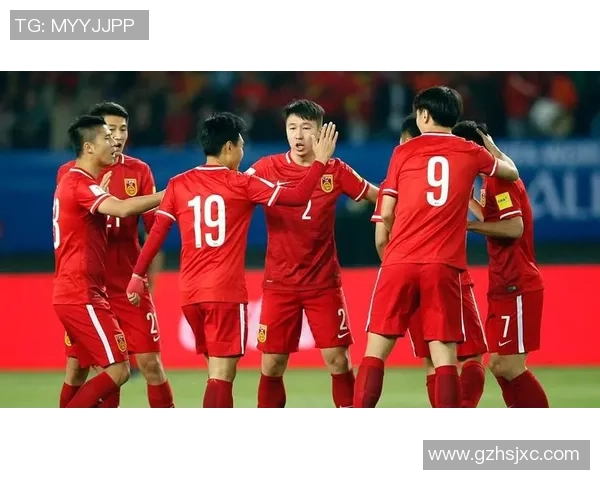 中国足球球星肌肉塑造之路：健身训练与体能提升的成功案例分析