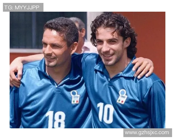 足球巨星联手合作集锦 揭示他们的默契与精彩瞬间